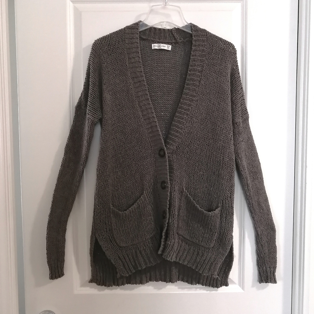 🤎 Abercrombie Knit Cardigan